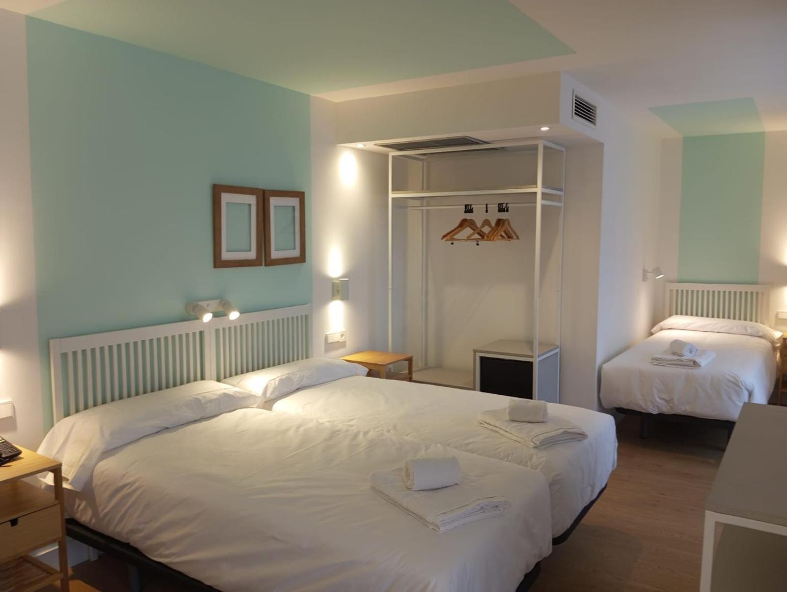 Hotel Cangas De Onis Center Екстер'єр фото